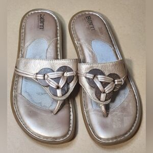 Born Bronze Leather Casual Slide Thong Flip Flop Sandals Shoes Women's 8 / EU 39
